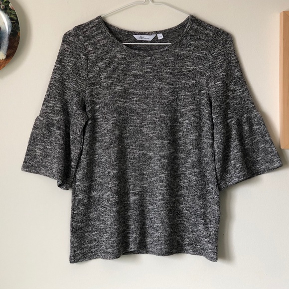 Bell sleeve sparkly knit shirt - size XS - Reitmans - Picture 1 of 7